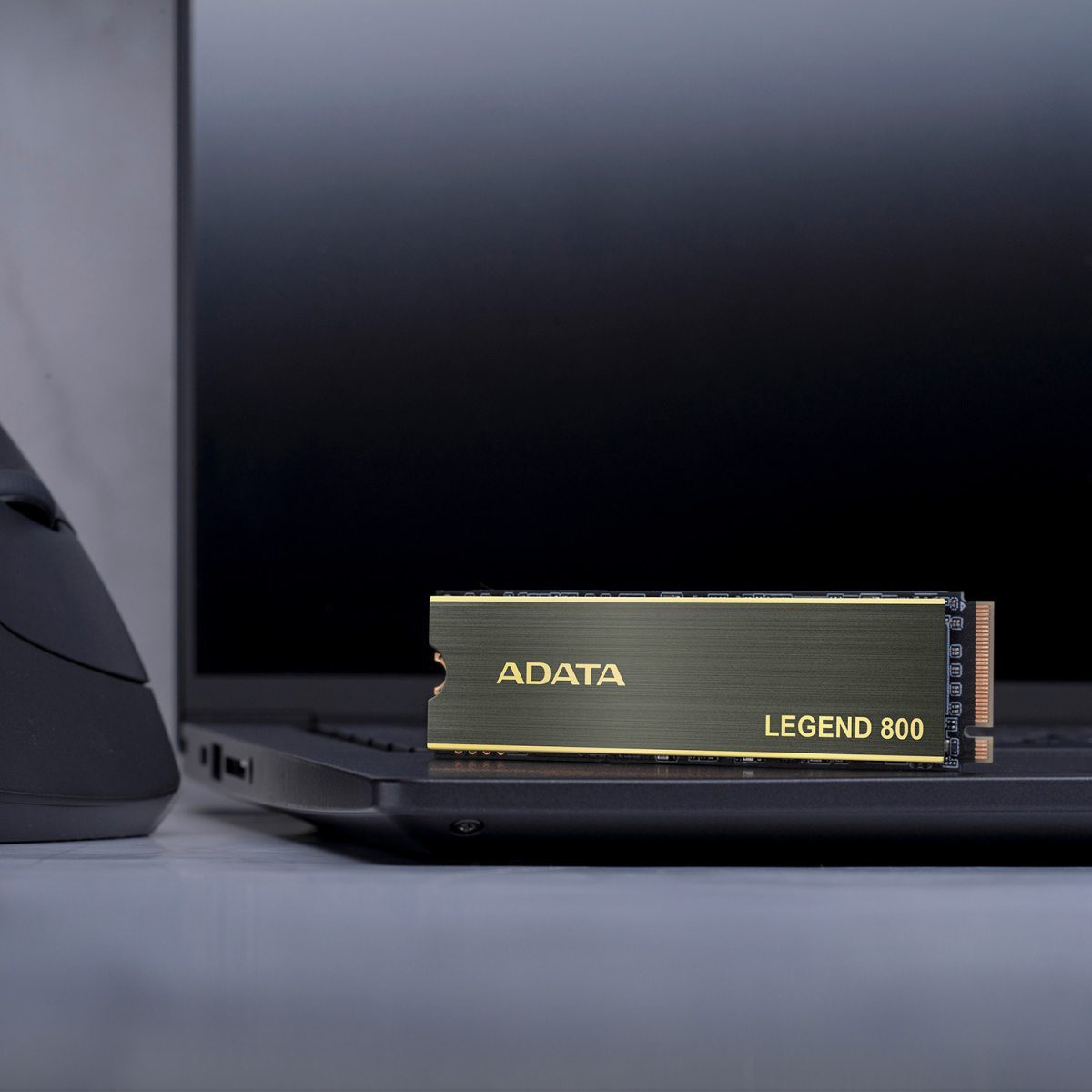 картинка 2000ГБ SSD M.2 накопитель ADATA LEGEND 800 от магазина Одежда+